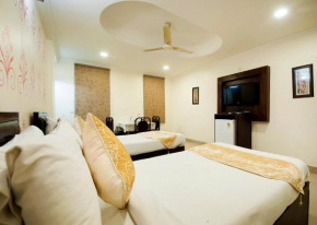 Отель HOTEL DAKHA INTERNATIONAL - Karol Bagh, New Delhi  Нью-Дели